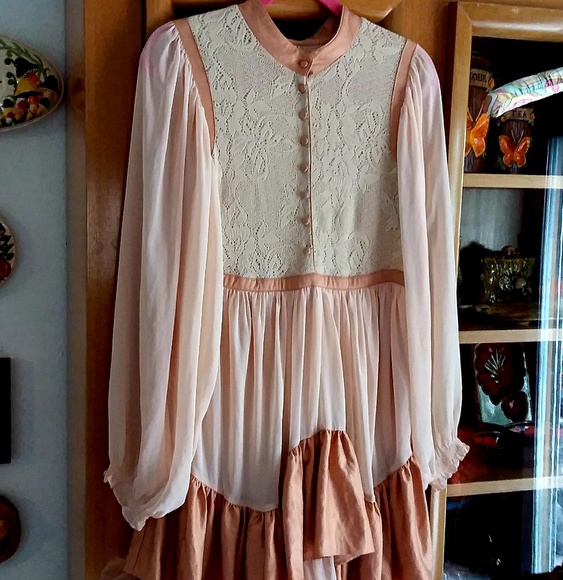 SOLD     FREE PEOPLE victorian layered lace tunic - Picture 5 of 5